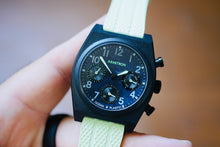 Load image into Gallery viewer, Armitron Wave