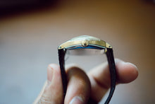 Load image into Gallery viewer, Benrus Prism Case