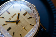 Load image into Gallery viewer, *RARE* NOS Longines Cal.370 Linen Dial w/ Prism cut crystal (10k Gold Filled)