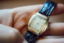 Load image into Gallery viewer, Benrus Prism Case