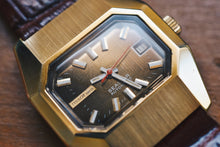 Load image into Gallery viewer, 1960’s NOS Tissot Seastar
