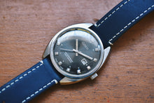 Load image into Gallery viewer, *Rare* Oris Date 3241