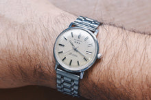 Load image into Gallery viewer, Benrus 3 Star 25 Jewel Automatic