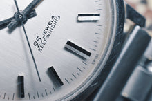 Load image into Gallery viewer, Benrus 3 Star 25 Jewel Automatic