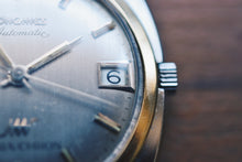 Load image into Gallery viewer, *RARE* Longines Ultra Chron High Beat Date (14K Gold Cap Bezel)