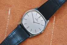 Load image into Gallery viewer, *RARE* Zenith Made Movado 17J Dress Watch