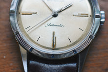 Load image into Gallery viewer, *RARE* Wittnauer Fluted Bezel (Circa 1960)