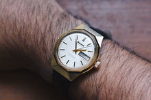 Load image into Gallery viewer, Bulova Oceanographer 333 ETA 2879