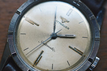 Load image into Gallery viewer, *RARE* Wittnauer Fluted Bezel (Circa 1960)
