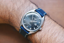 Load image into Gallery viewer, *Rare* Oris Date 3241