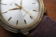 Load image into Gallery viewer, Bulova “Hourglass” 1967 Selfwinding