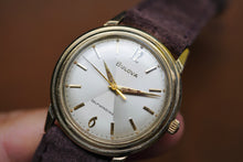 Load image into Gallery viewer, Bulova “Hourglass” 1967 Selfwinding