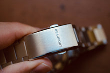 Load image into Gallery viewer, Beaufort Cavalli Diver