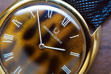 Load image into Gallery viewer, *VERY RARE* Universal Geneve Tortoiseshell Gent’s Watch