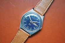 Load image into Gallery viewer, Bulova Sea King Cross Hair Dial (1969 Blue Whale)