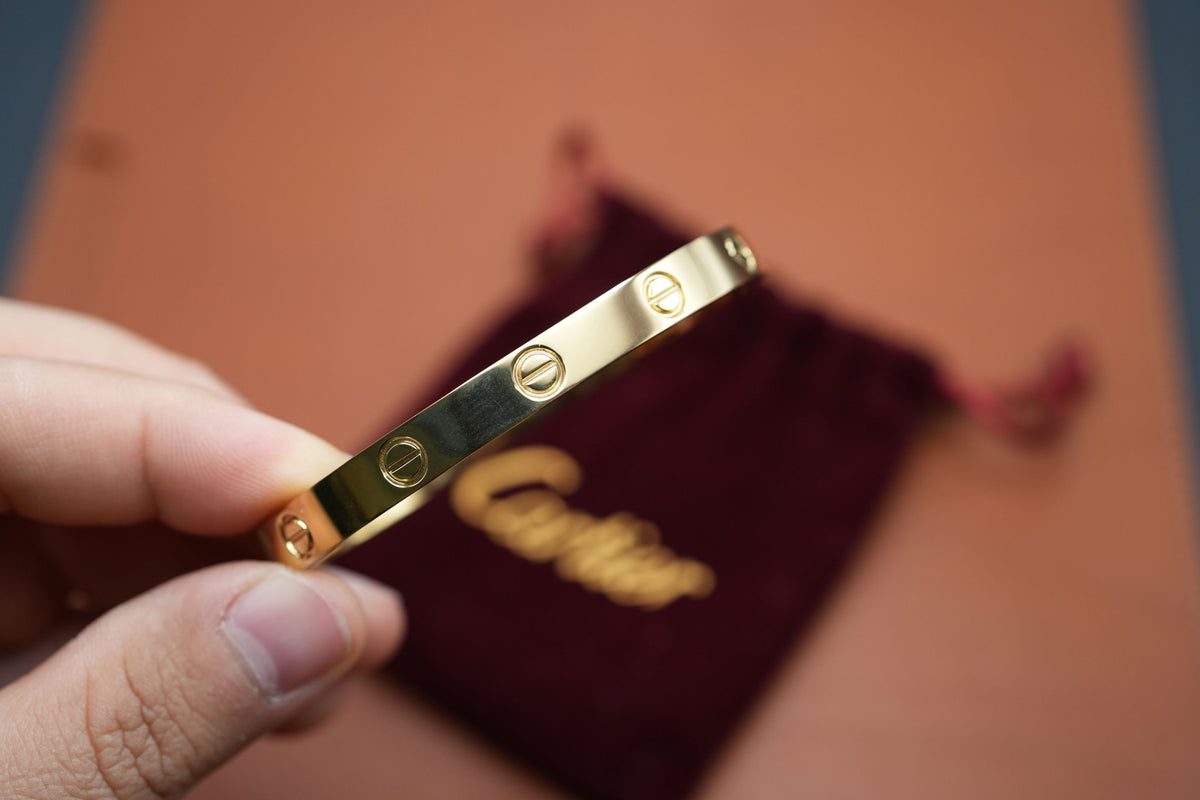 Cartier Love Bracelet (size 20) – The Time Teller Shop