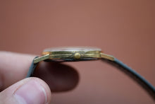 Load image into Gallery viewer, 1962 Omega Cal. 610 Date