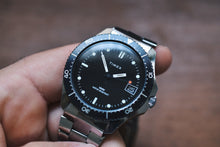 Load image into Gallery viewer, 1970’s Timex Manual Wind Lollipop Diver