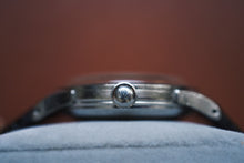 Load image into Gallery viewer, *RARE* Omega Seamaster 2576 Small Seconds