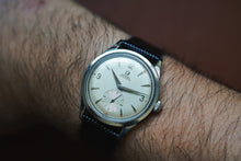 Load image into Gallery viewer, *RARE* Omega Seamaster 2576 Small Seconds