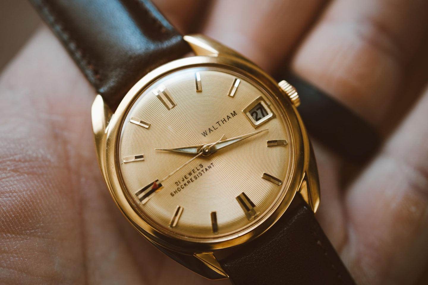 NEW OLD STOCK 1965 Waltham “Red Arrow” Spiral Dial – The Time