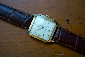 Longines-Wittnauer Linen Case 17J