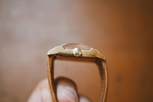 Load image into Gallery viewer, Wittnauer Diamond Dial Tank
