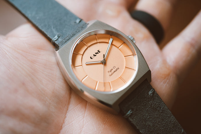 Gane Type C1 – Sandy Salmon Dial