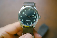 Load image into Gallery viewer, N.B.Yaeger Aviation Watch