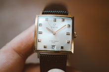Load image into Gallery viewer, Vintage Enicar Star Jewels 200 – Rectangular Date