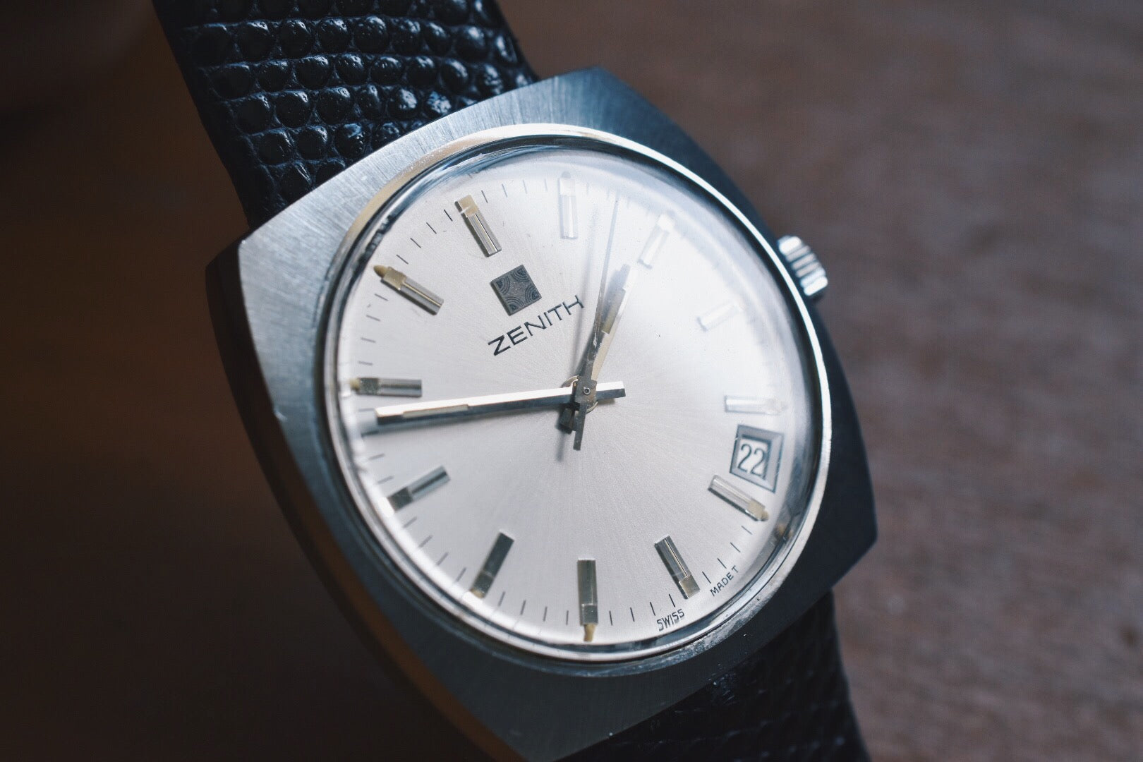 Zenith 2572C – The Time Teller Shop