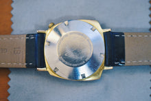 Load image into Gallery viewer, *RARE* Hamilton Taurus 64028-4 Automatic Date