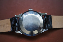 Load image into Gallery viewer, *RARE* Omega Seamaster 2576 Small Seconds